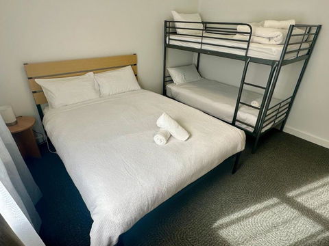 Apartment In The Centre Of Cooma - Holiday Sunshine Coast 1