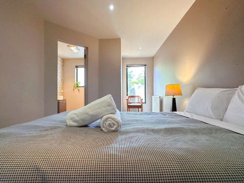 Apartment On Star Unit 1 - Holiday Sunshine Coast 3