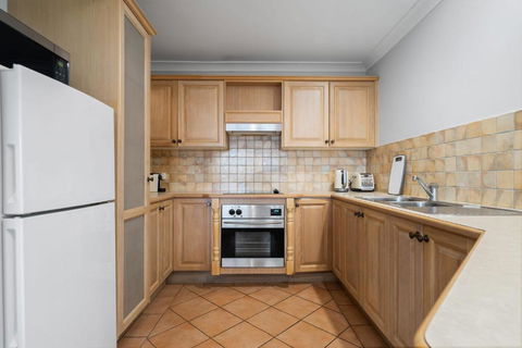 Apartment On William In CBD - 2 Bed 2 Bath Wi-Fi - Holiday Sunshine Coast 1