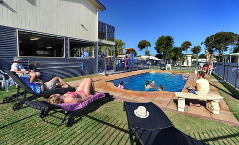 Apollo Bay Holiday Park - Holiday Sunshine Coast 2