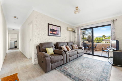 Apollo Unit 14 1st Floor - Sunshine Coast Tourism 0