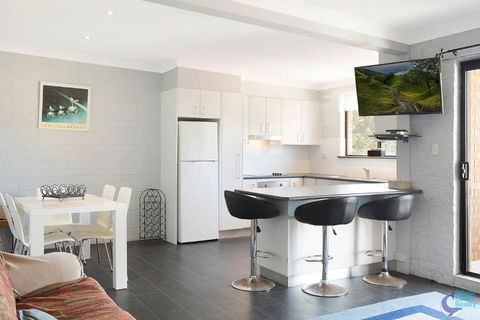 Apollo Unit 15 1st Floor - Holiday Sunshine Coast 1