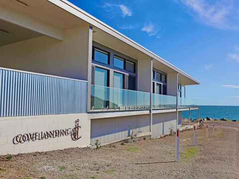 Apt01-The SS Karatta - Holiday Sunshine Coast 2