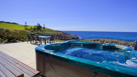 Aqua - Holiday Sunshine Coast 1
