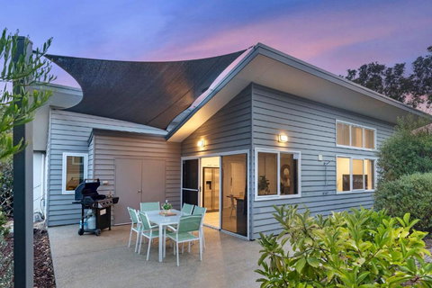 Aqua21 @ Cape Villas Dunsborough - Sunshine Coast Tourism 2