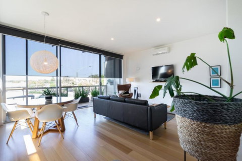 Aquabelle Apartments - Sunshine Coast Tourism 3