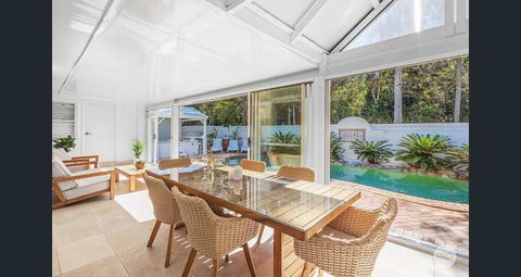 Aquablue Holiday Home - Hot Spa & Pool - 2m Walk To Beaches - Holiday Sunshine Coast 0