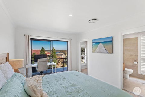 Aquablue Holiday Home - Hot Spa & Pool - 2m Walk To Beaches - Holiday Sunshine Coast 2