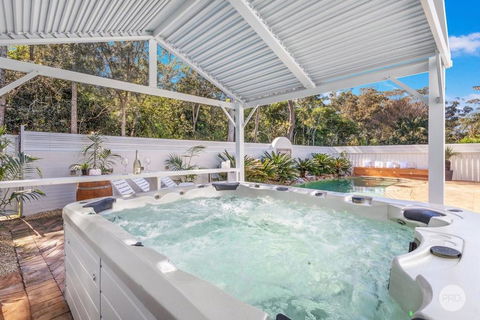 Aquablue Holiday Home - Hot Spa & Pool - 2m Walk To Beaches - Holiday Sunshine Coast 1
