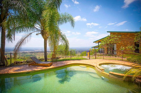 Aquila - Sunshine Coast Tourism 0