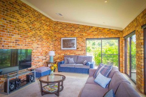 Aquila - Sunshine Coast Tourism 3