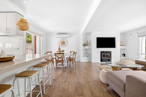 Aquilla By The Beach - Holiday Sunshine Coast 3