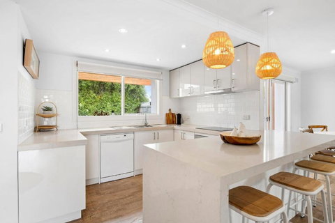 Aquilla By The Beach - Holiday Sunshine Coast 4