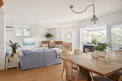 Arabella - Sunshine Coast Tourism 0