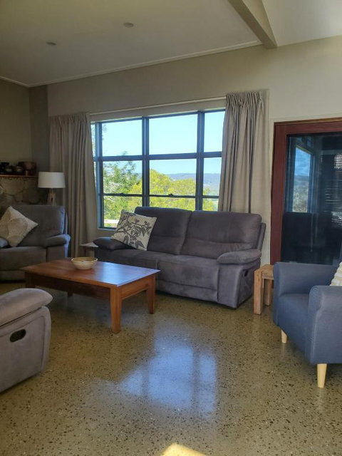 Arcadia Views - Sunshine Coast Tourism 2