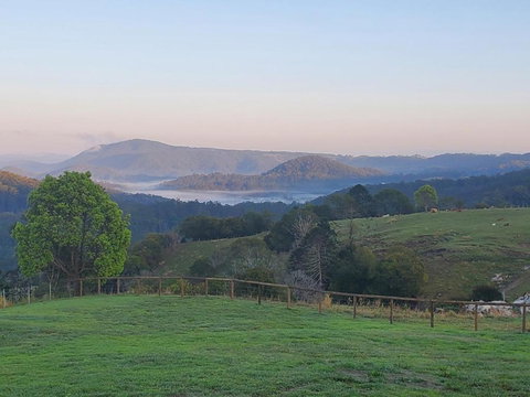 Arcadia Views - Sunshine Coast Tourism 1