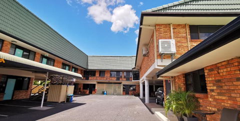 Archer Park Motel - Holiday Sunshine Coast 4