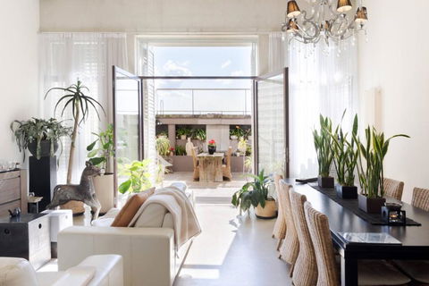 Architectural Home, Pool Oasis/ Steps From Trendy Chapel St. - Holiday Sunshine Coast 0