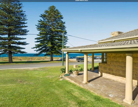 Ardgreian - Holiday Sunshine Coast 0