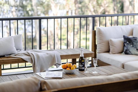 Aria Shores - Your Lakeside Haven - Holiday Sunshine Coast 3