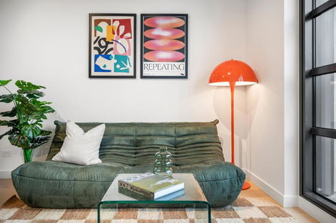 Art Deco - Collingwood Hideaway - Holiday Sunshine Coast 0