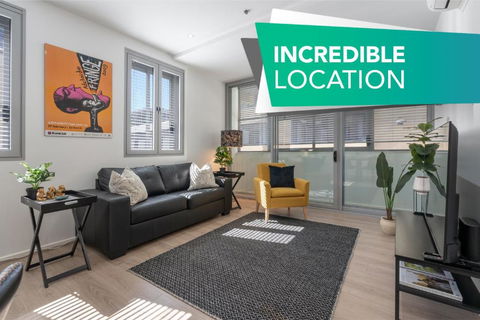 Artful Escape On York - 2x Carpark, Wifi, East End - Holiday Sunshine Coast 0