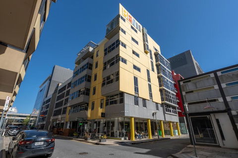 Artful Escape On York - 2x Carpark, Wifi, East End - Holiday Sunshine Coast 4