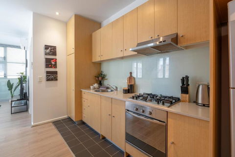 Artful Escape On York - 2x Carpark, Wifi, East End - Holiday Sunshine Coast 3
