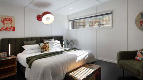 Artists Garden Cottage - Holiday Sunshine Coast 4