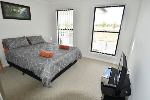 Ascot Gardens Serviced Apartments - Holiday Sunshine Coast 1