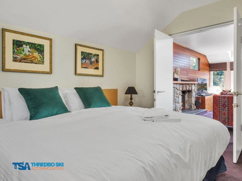 Aspect 2A - Sunshine Coast Tourism 4