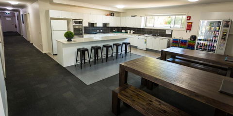 Aspire Newcastle - Holiday Sunshine Coast 4