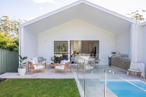 Aster - Sunshine Coast Tourism 0