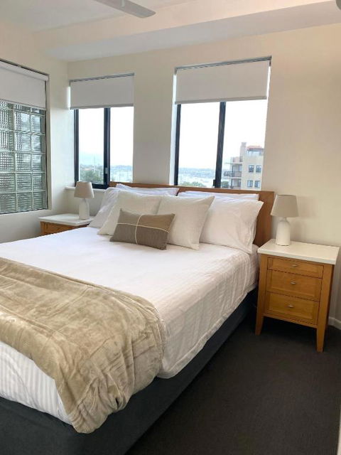 At The Beach Mooloolaba, Private Rooftop With Spa, 50m To Beach, Surfclub And Esplanade - Holiday Sunshine Coast 2