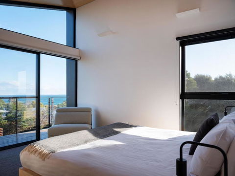 Atelier - Holiday Sunshine Coast 2