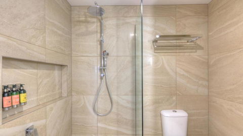 Atherton Apartments - Holiday Sunshine Coast 2