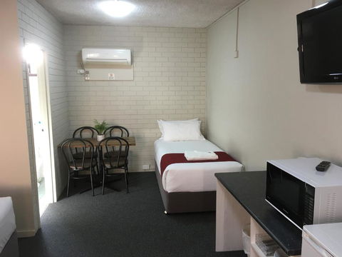 Atlas Motel - Holiday Sunshine Coast 4