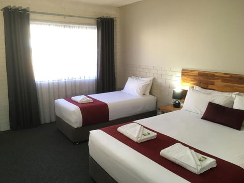 Atlas Motel - Holiday Sunshine Coast 3