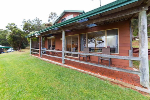 Augusta Sheoak Chalets - Holiday Sunshine Coast 1