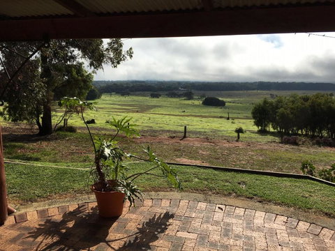 Augusta Sheoak Chalets - Holiday Sunshine Coast 2