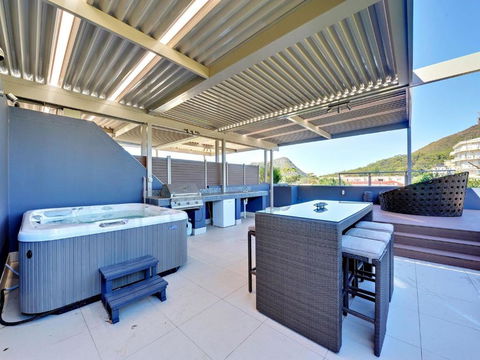 Aura Apartments Unit 12 59 Shoal Bay Road - Holiday Sunshine Coast 2