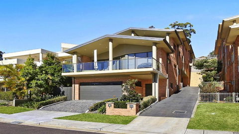 Aurora Cabarita Close To Beach, Shops, Cafes Accom Holidays - Holiday Sunshine Coast 1