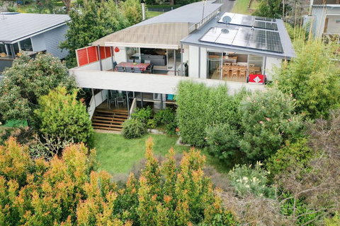 Aurora - Sunshine Coast Tourism 3