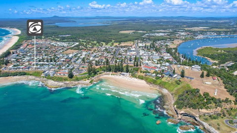 Avalon 4 - Holiday Sunshine Coast 1