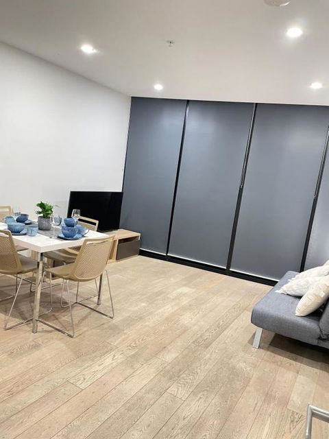 Avant - Holiday Sunshine Coast 4