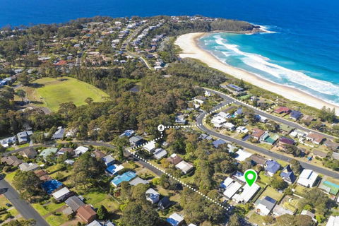 Avenue 36 - Holiday Sunshine Coast 1