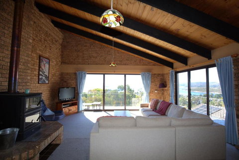 Aviemore - 2 14 Cobbodah Street - Sunshine Coast Tourism 1