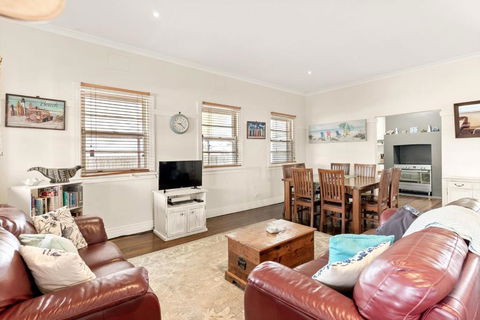 Avondale 7 Cashmore Street - Holiday Sunshine Coast 3