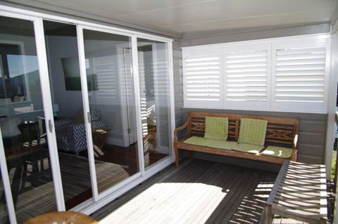 Awesome View, 4 View Street - Holiday Sunshine Coast 3