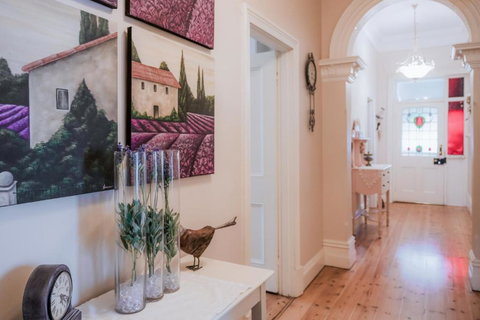 Azalea Cedar-Rose Barossa Valley Villa - Sunshine Coast Tourism 0